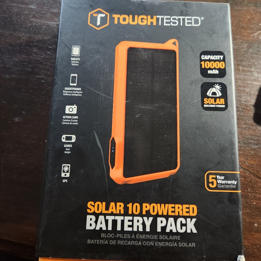Tough Tested Solar Dual USB 10,000mAh Battery PackBattery Pack